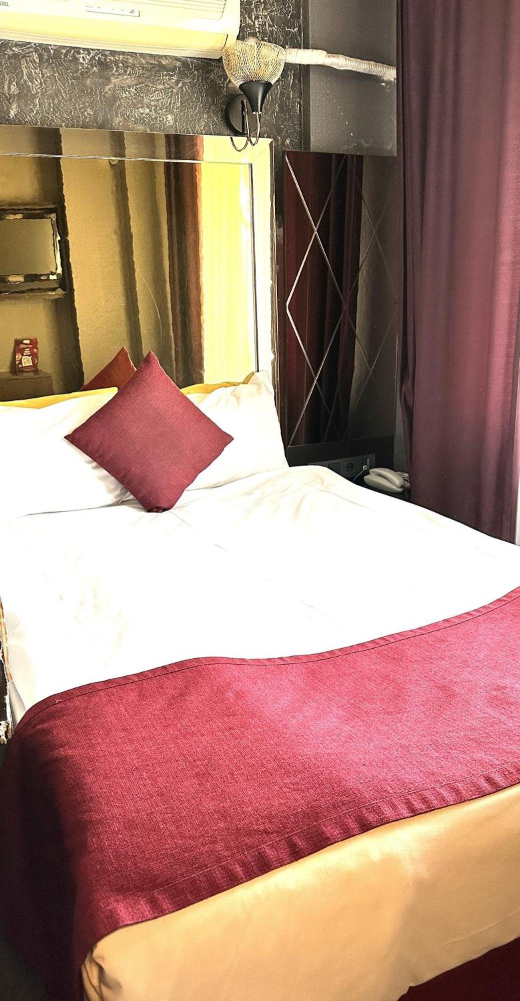 Kaya Royal Hotel Theater Street Стамбул Экстерьер фото